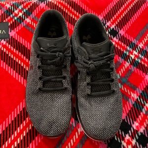 Under armor shoes. Size 8.5. Mens